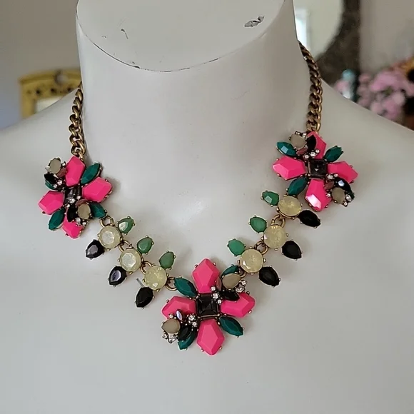 J. Crew Chunky Statement Necklace - Picture 2 of 8